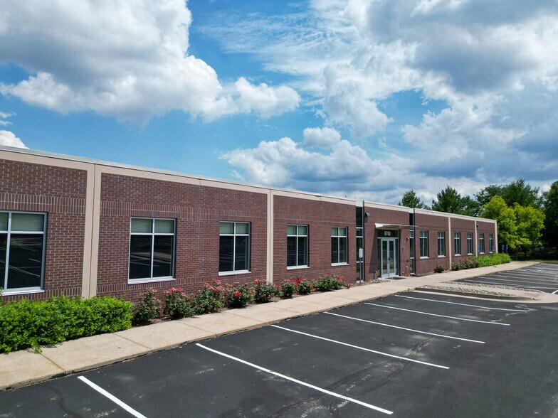 More Photos Of 8700 Crescent Chase, Johnston Office For Sale