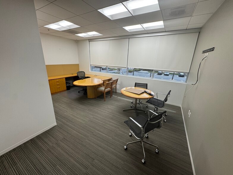 More Photos Of 59 Peters Canyon Rd, Irvine Research And Development For Sale