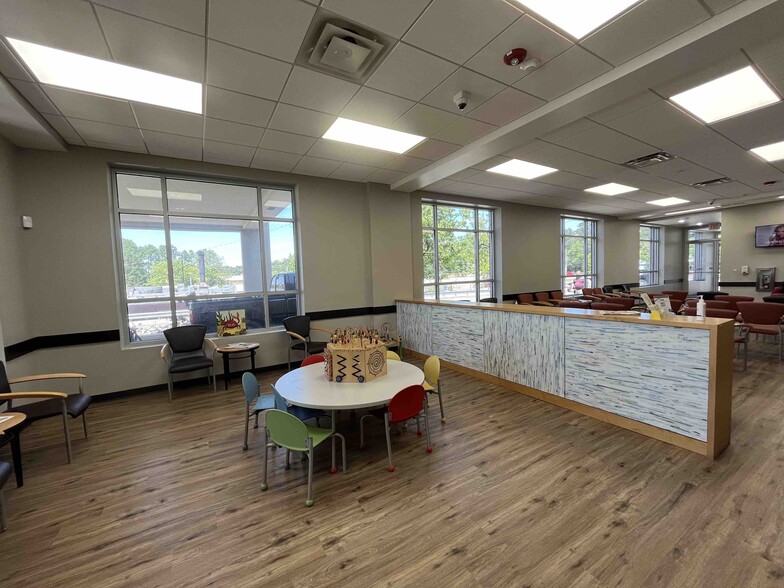 More Photos Of 1575 Montgomery Hwy, Vestavia Hills Medical For Lease