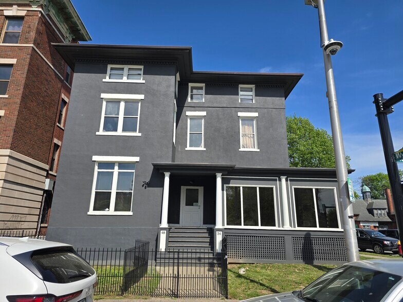 Primary Photo Of 48-50 Main St, Hartford Office Residential For Sale