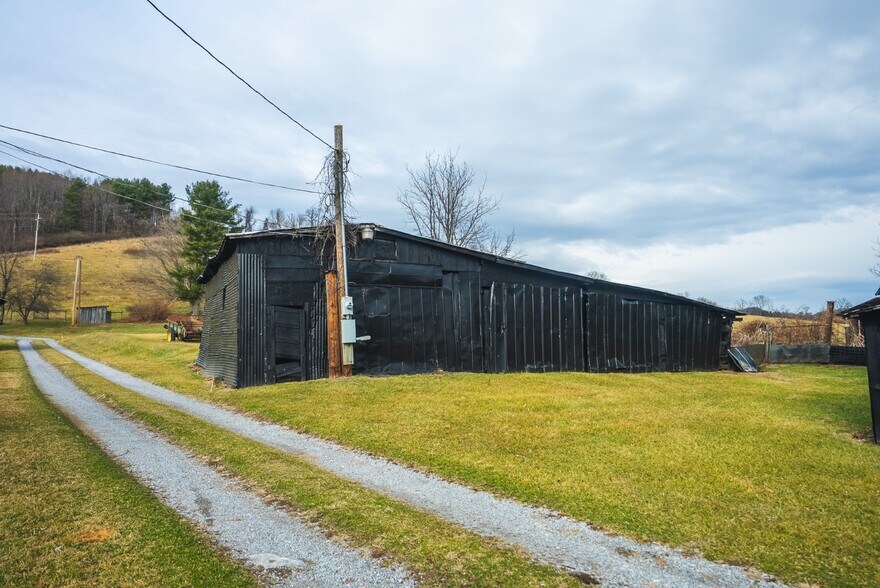 More Photos Of 230 Barn Ave, North Tazewell Land For Sale