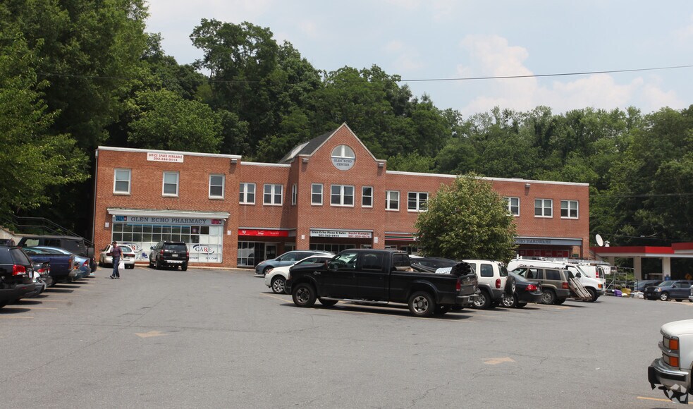 More Photos Of 7301-7311 MacArthur Blvd, Bethesda General Retail For Lease