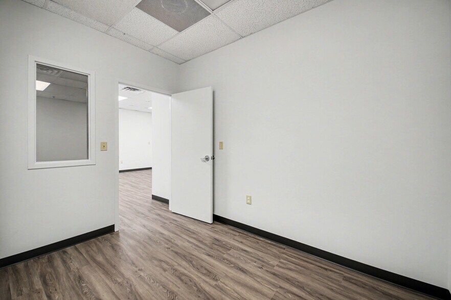 More Photos Of 4414 Lafayette Blvd, Fredericksburg Loft Creative Space For Lease