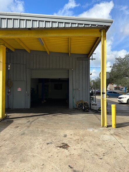 More Photos Of 355 Wickham Rd, Melbourne Auto Dealership For Lease