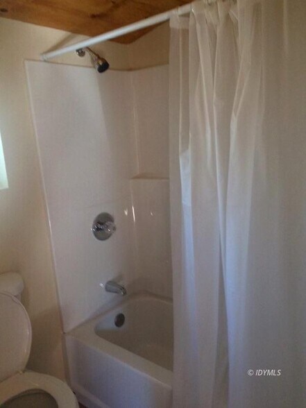 More Photos Of 52810 Pine Cove Rd, Idyllwild-Pine Cove Manufactured Housing Mobile Home Park For Sale