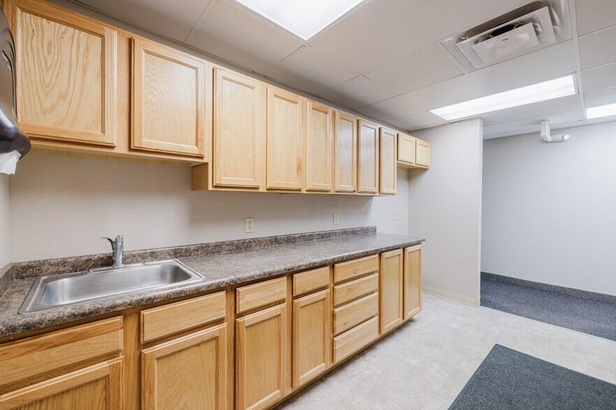 More Photos Of 1750 Manzanita Dr, Elko Office Residential For Sale