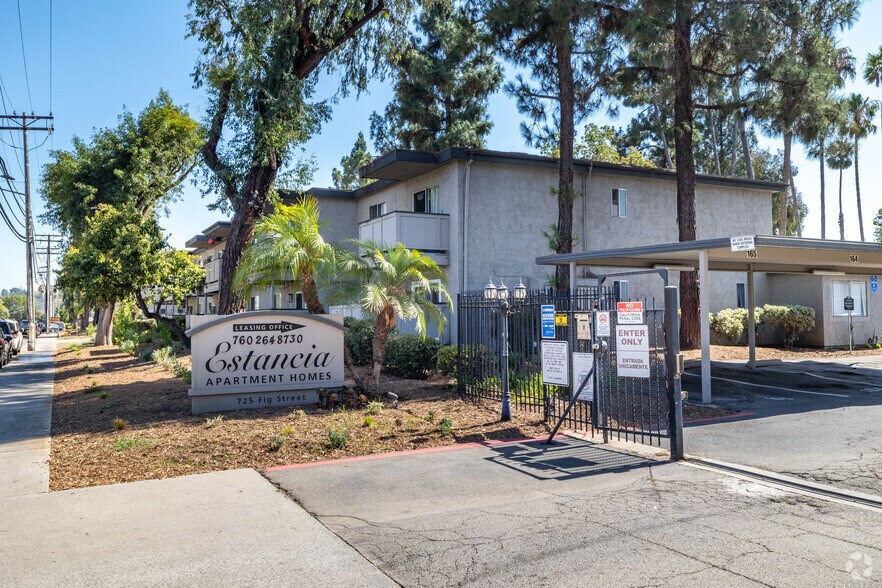 More Photos Of 725 N Fig St, Escondido Apartments For Sale