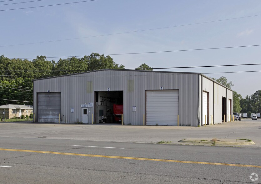 Primary Photo Of 4801 E Mccain Blvd, North Little Rock Service For Lease