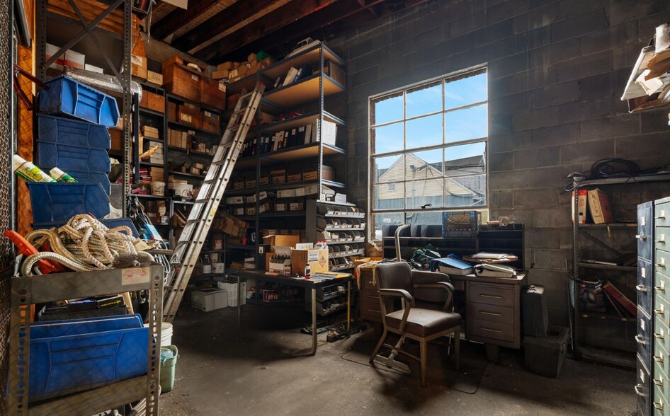 More Photos Of 26 Little St, Matawan Flex For Sale