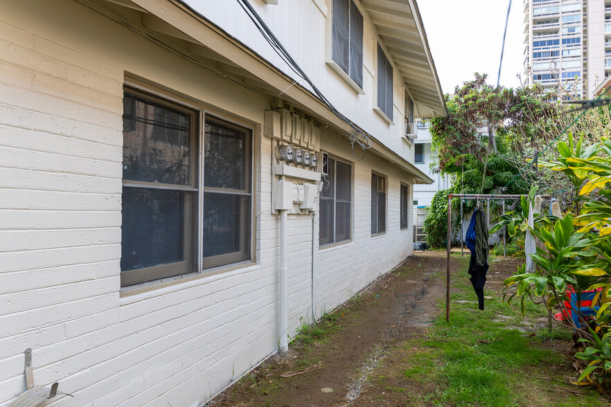 More Photos Of 534 Kamoku St, Honolulu Apartments For Sale
