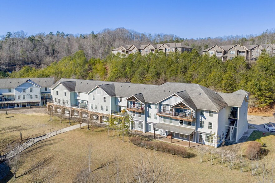More Photos Of 849 Glades Rd, Gatlinburg Specialty For Sale