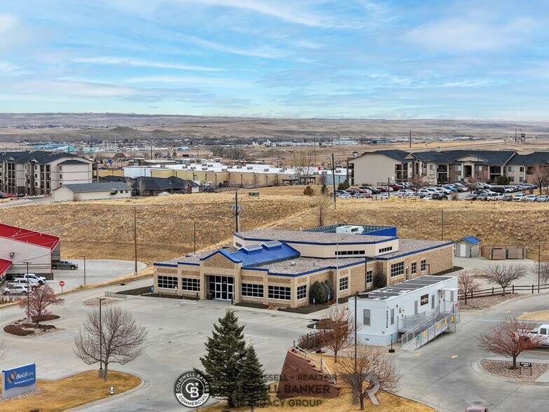 More Photos Of 733 Landmark Dr, Casper Medical For Sale