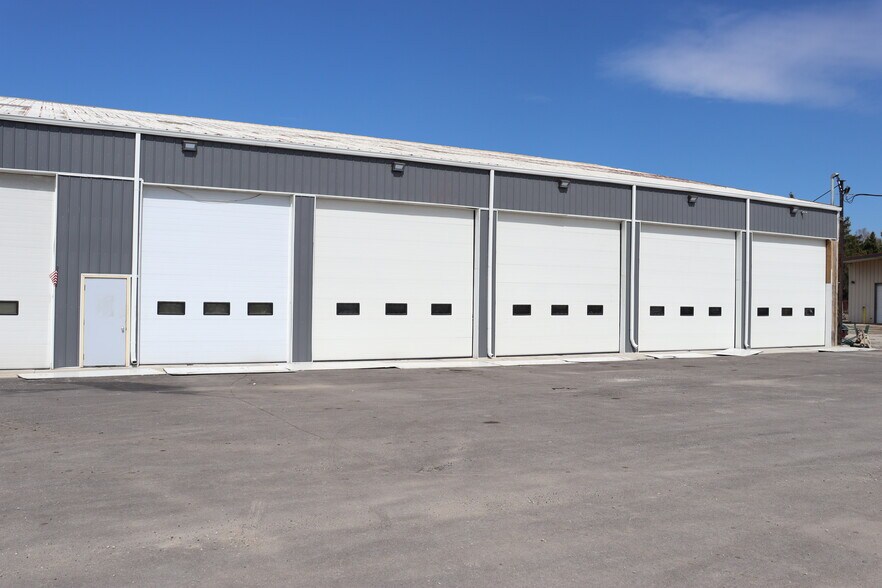 More Photos Of 21740 E Lincoln Hwy, Lynwood Warehouse For Lease