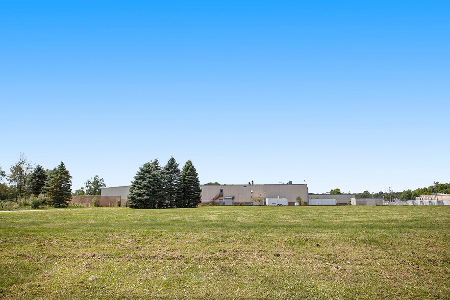 More Photos Of 205 Oliver Dr, Marshall Manufacturing For Sale