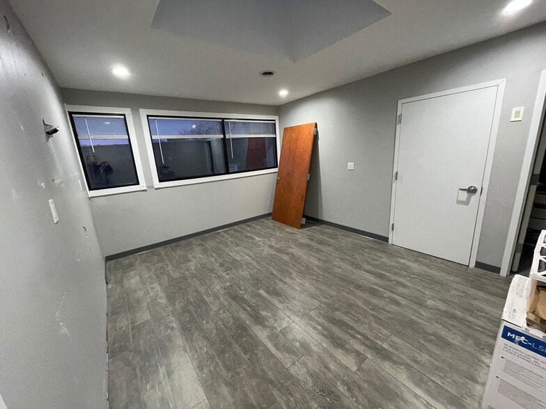 More Photos Of 3041 Avenue U, Brooklyn Medical For Sale