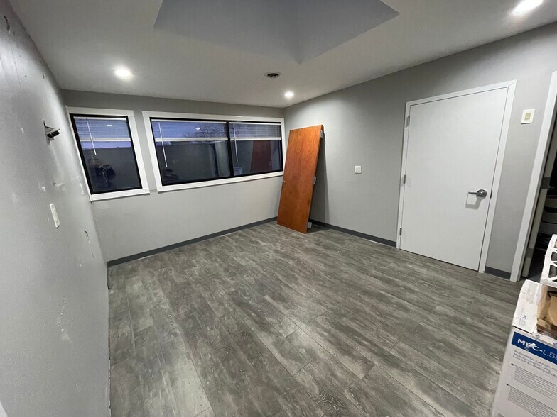More Photos Of 3041 Avenue U, Brooklyn Medical For Lease