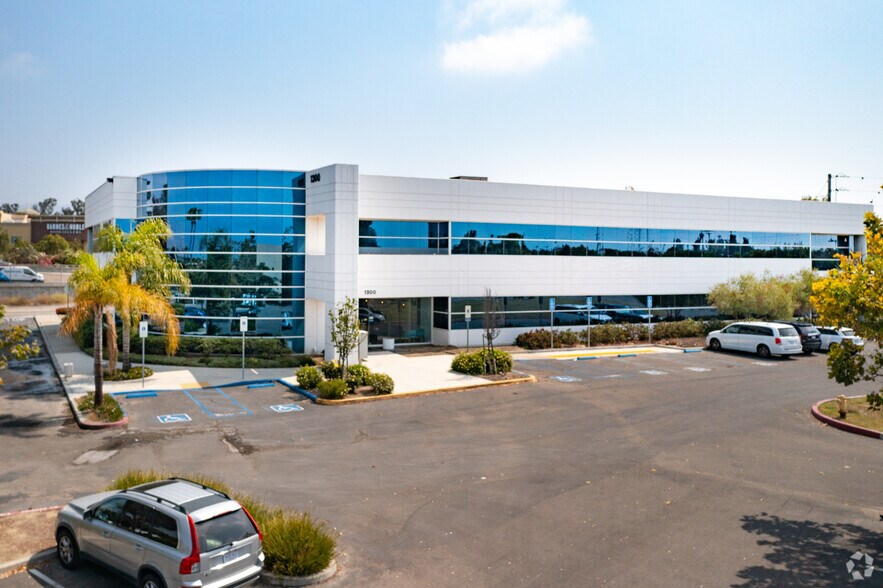 Primary Photo Of 1300 Eastman Ave, Ventura Coworking Space