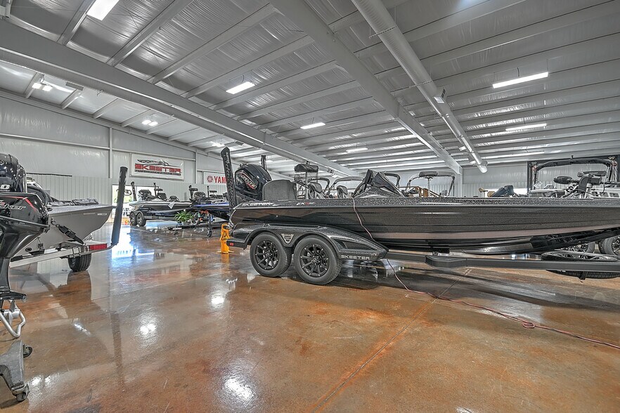 More Photos Of 2905 Cherokee Park Rd, Morristown Auto Dealership For Sale