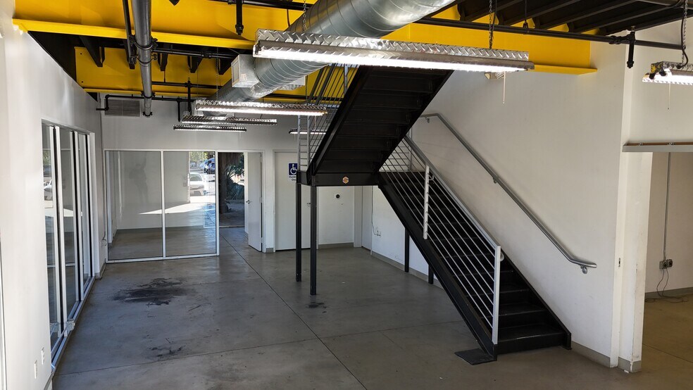 More Photos Of 1801 E Tahquitz Canyon Way, Palm Springs Medical For Lease