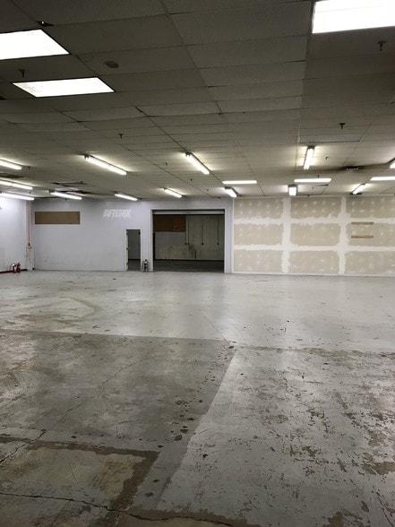 More Photos Of 20 Crescent St, Stamford Warehouse For Sale