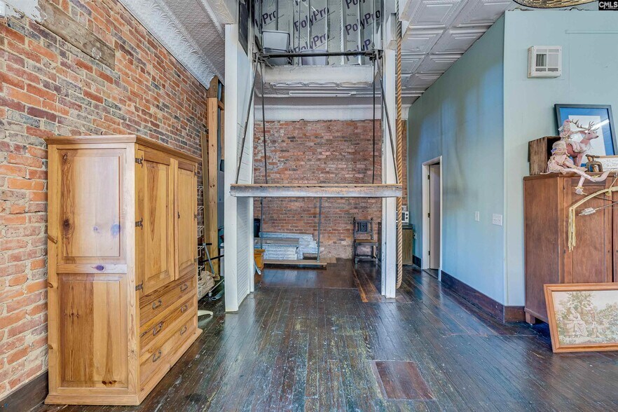 More Photos Of 2701 Cleveland St, Elloree Storefront Retail Residential For Sale