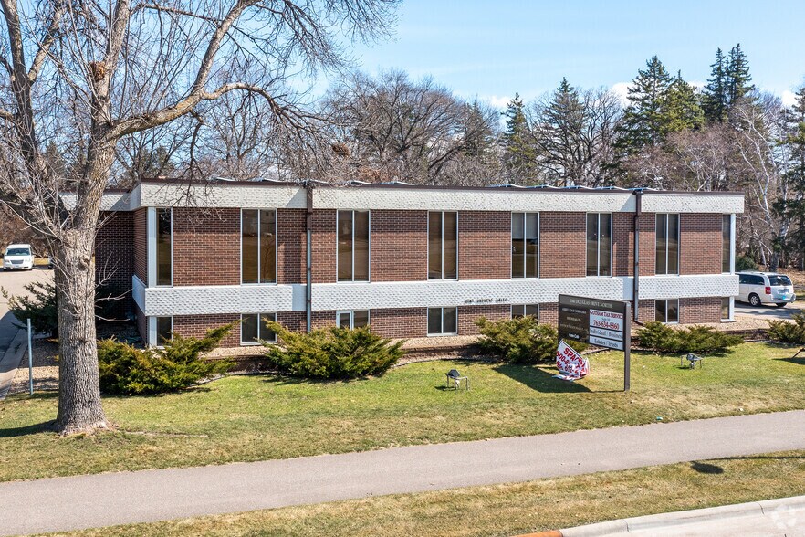 More Photos Of 2040 Douglas Dr N, Golden Valley Office For Lease
