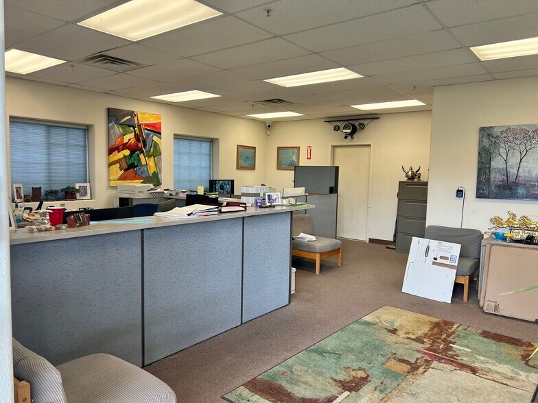 More Photos Of 2482 Progress Dr, Redding Manufacturing For Sale