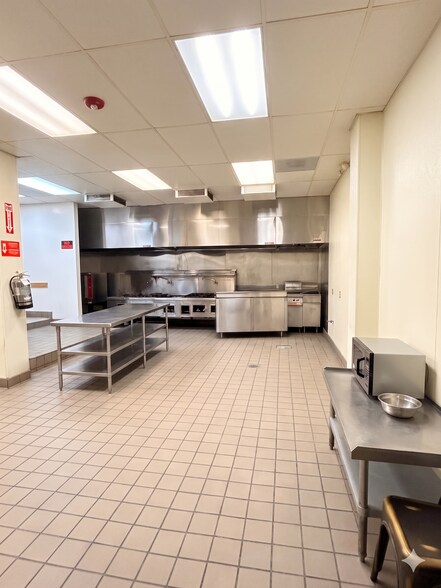 More Photos Of 301-317 W Main St, Alhambra Serviced Offices For Lease
