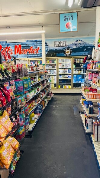 More Photos Of 293 N Bridge St, Lafayette Convenience Store For Sale