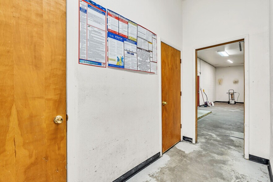 More Photos Of 2025-2027 W Colorado Ave, Colorado Springs Freestanding For Sale