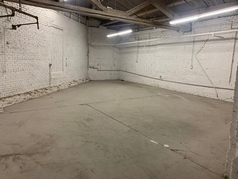 More Photos Of 1901 W Courtland St, Philadelphia Manufacturing For Sale