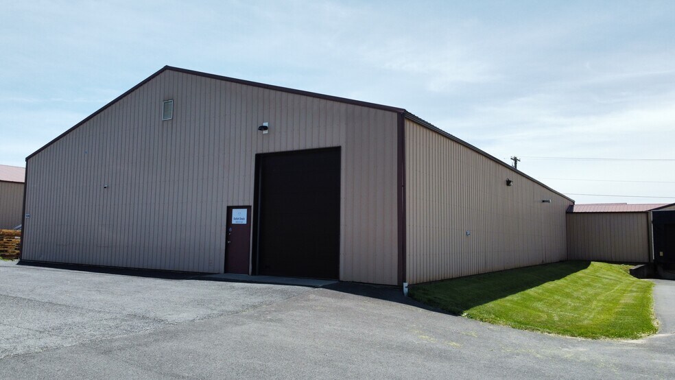 More Photos Of 5310 North St, Canandaigua Warehouse For Lease