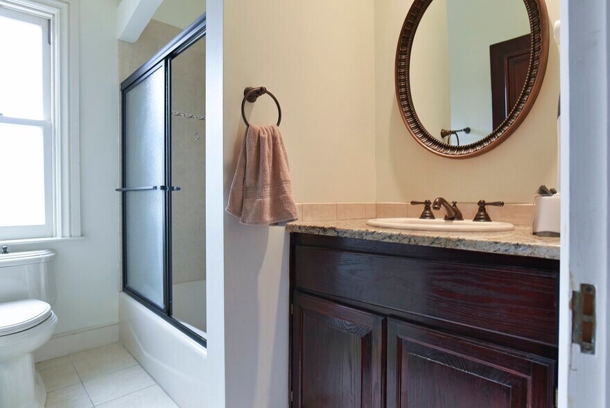 More Photos Of 827 Philadelphia Ave, Chambersburg Specialty For Sale