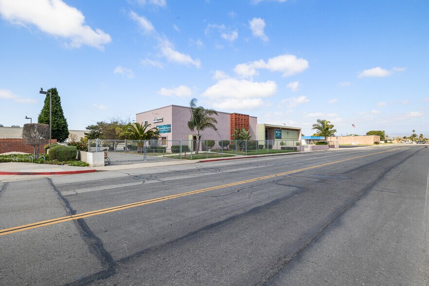 More Photos Of 375 S K St, Oxnard Religious Facility For Sale