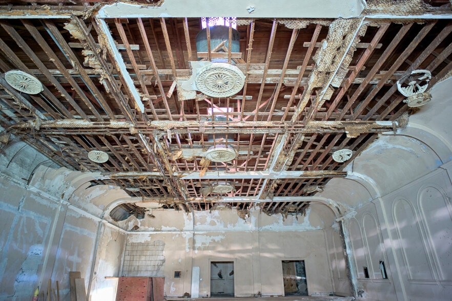 More Photos Of , Tampa Unknown For Sale