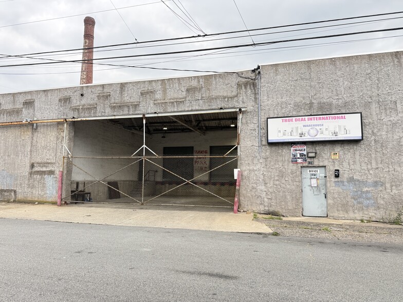 Primary Photo Of 173 E 15th St, Paterson Warehouse For Lease