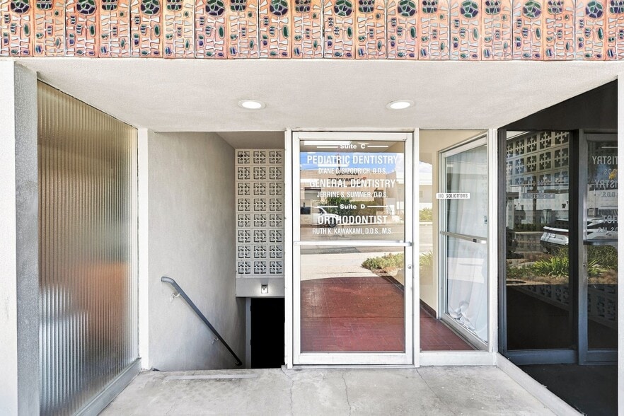 More Photos Of 1411 W 7th St, San Pedro Medical For Sale