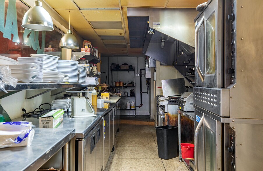 More Photos Of 750 S Broadway, Los Angeles Apartments For Lease