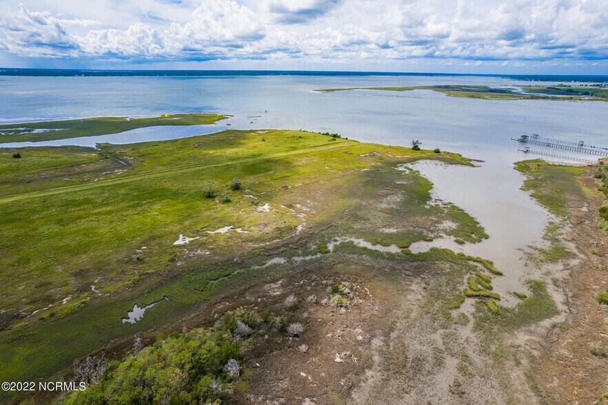 More Photos Of 220 Blue Berry Kennel, Beaufort Land For Sale