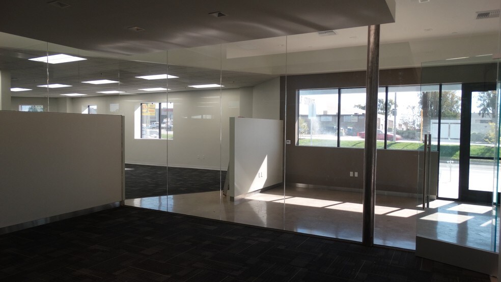 More Photos Of 9401 De Soto Ave, Chatsworth Warehouse For Sale