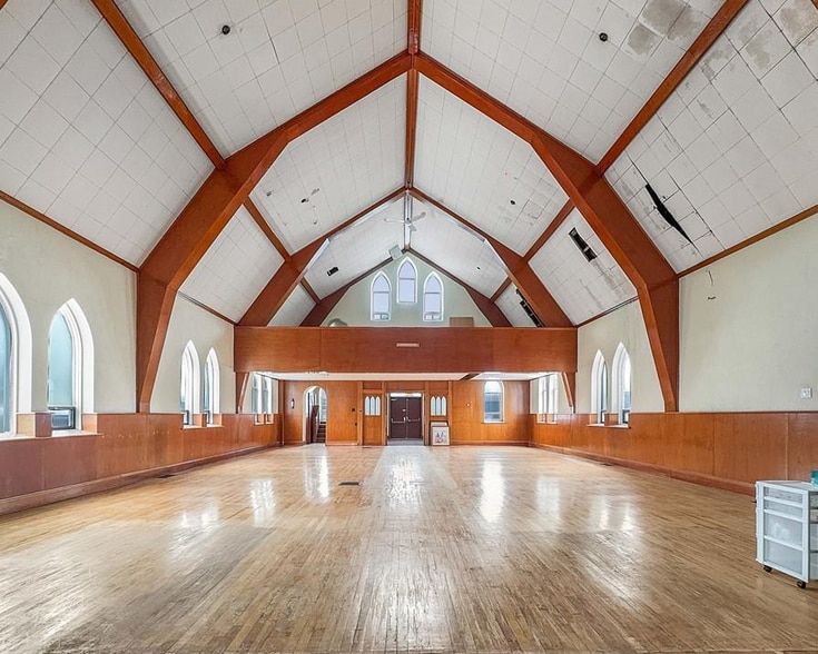 More Photos Of 21 Lansdowne Av, Delhi Religious Facility For Sale