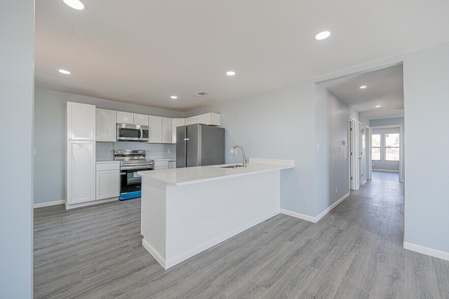 More Photos Of 241 Bass St, Odessa Land For Sale