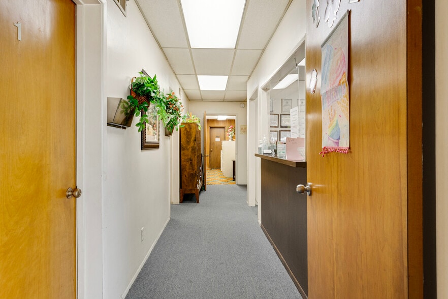 More Photos Of 3480 Live Oak St, Huntington Park Medical For Sale