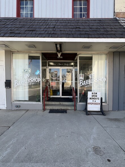 Primary Photo Of 26 W Main St, Shelby Storefront Retail Office For Sale