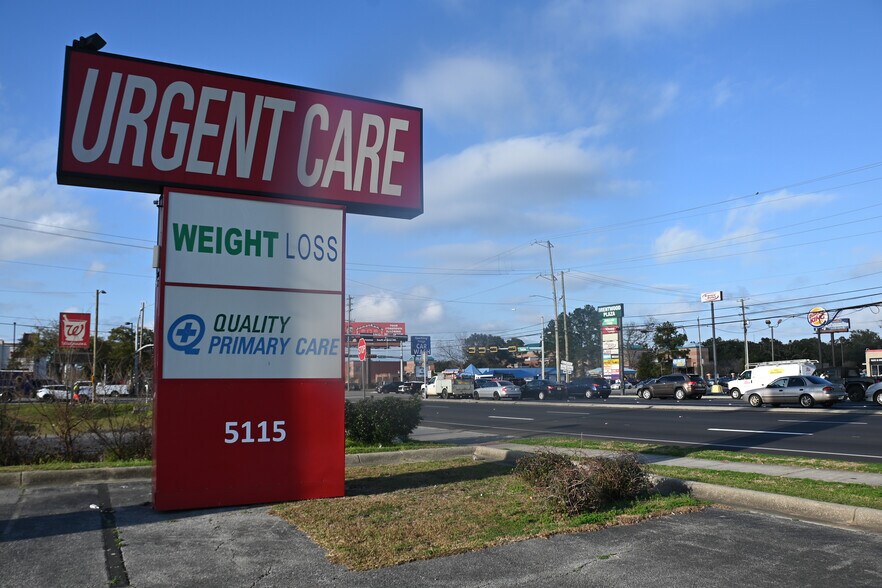 More Photos Of 5115 Palafox St, Pensacola Freestanding For Lease