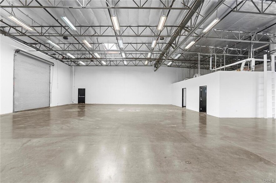 More Photos Of 15350 Fairfield Ranch Rd, Chino Hills Warehouse For Lease