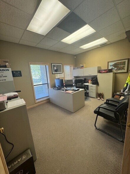 More Photos Of 200 Bunton Creek Rd, Kyle Distribution For Lease