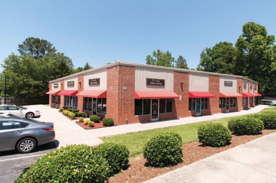 More Photos Of 102 S 1st Ave, Knightdale Freestanding For Lease