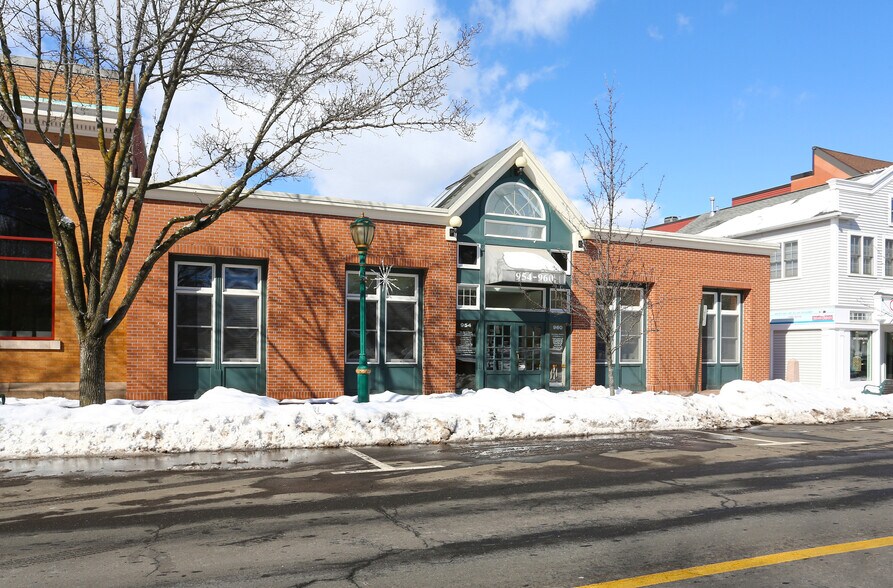 More Photos Of 954-960 Main St, Branford Medical For Lease