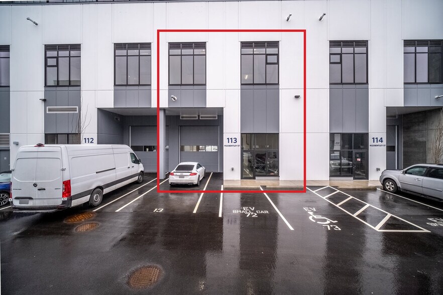 More Photos Of 9123 Bentley St, Vancouver Light Distribution For Lease